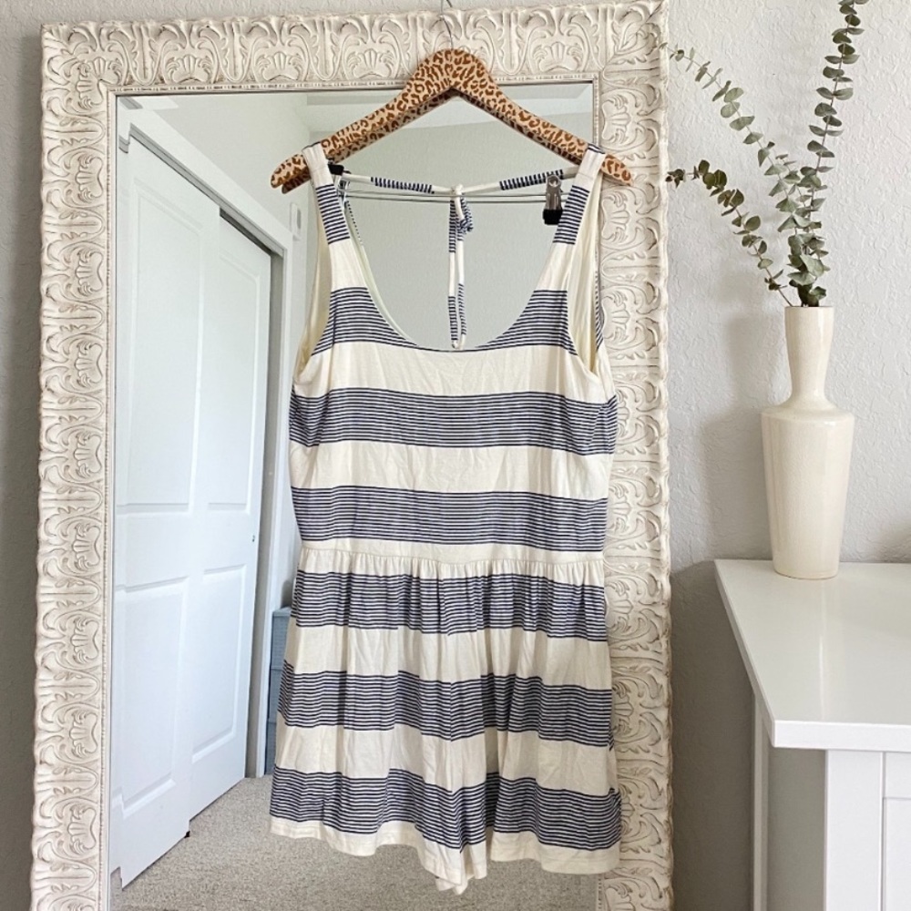 SPLENDID Fresh Prints Swim Cover-up Romper